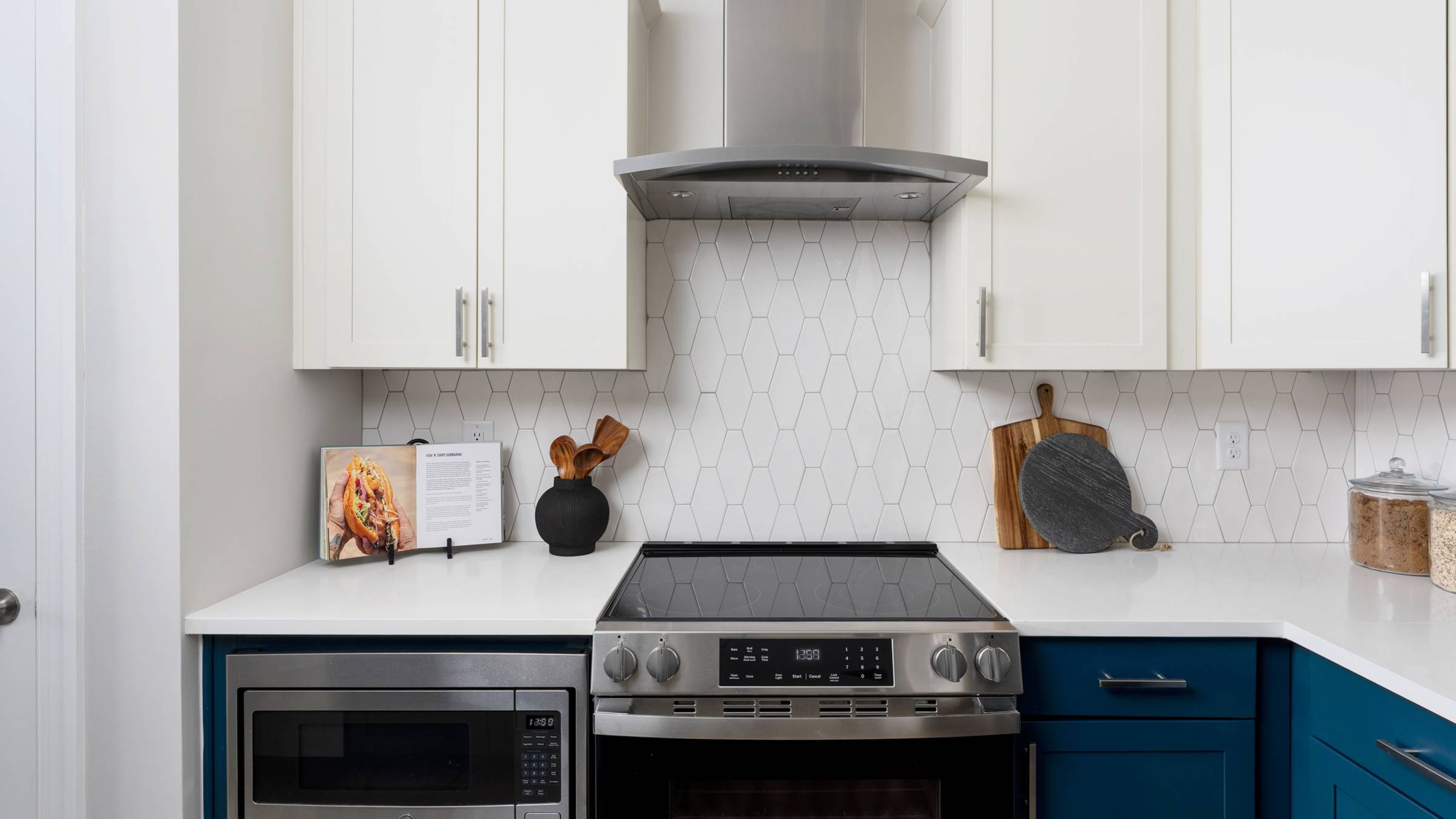 Hawthorne at Hampstead open floor layout with modern kitchen with floating island counter.